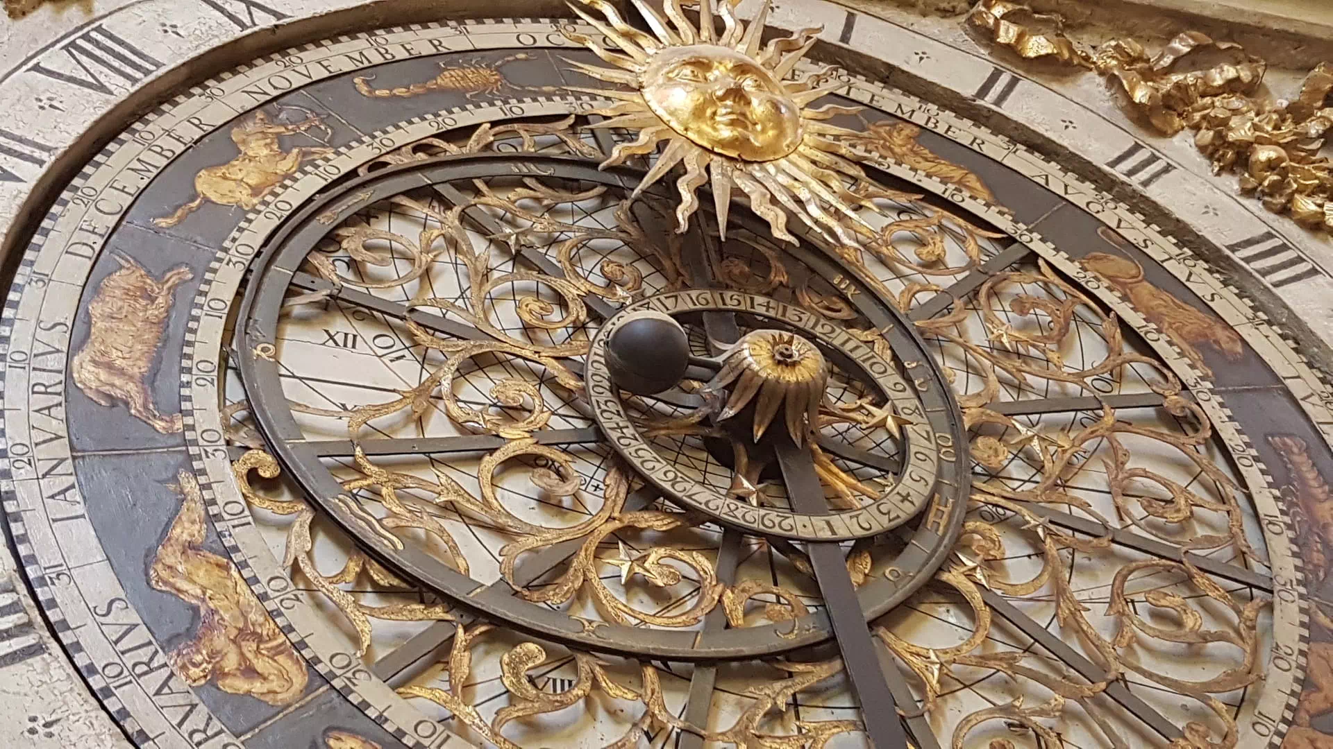 alidade horloge astronomique cathédrale saint jean