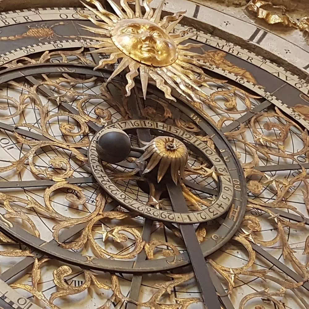 horloge astronomique cathédrale saint jean